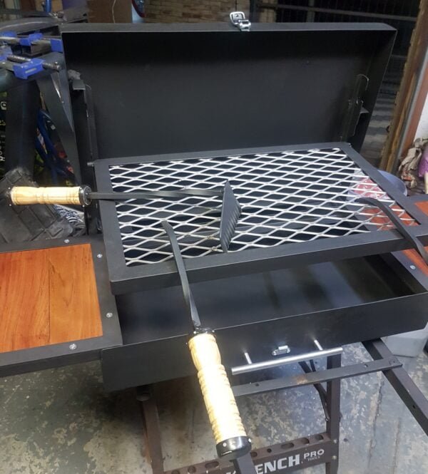 Grand Sizzler Deluxe Portable Suitcase Braai